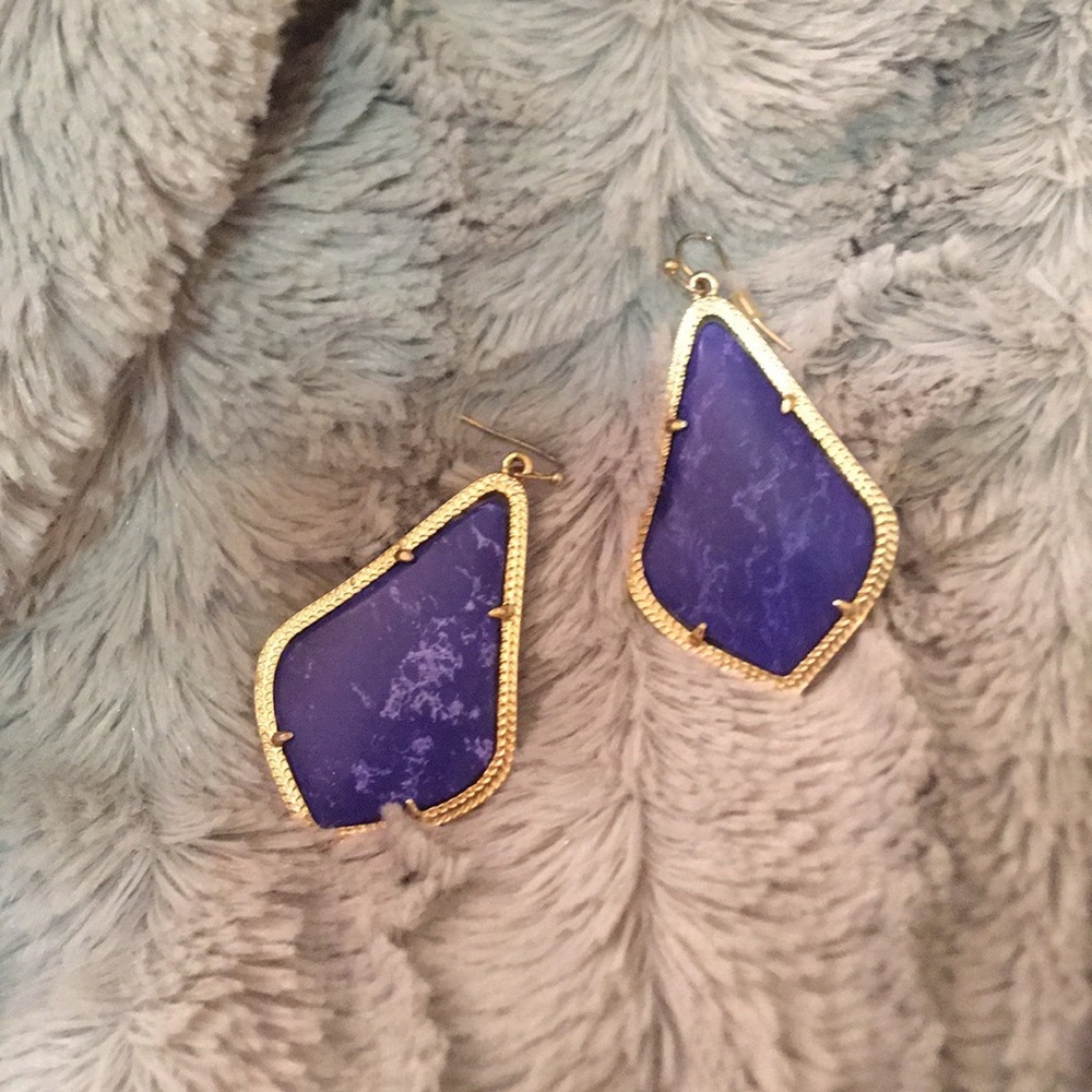 Pair of Blue and Gold earrings💕
